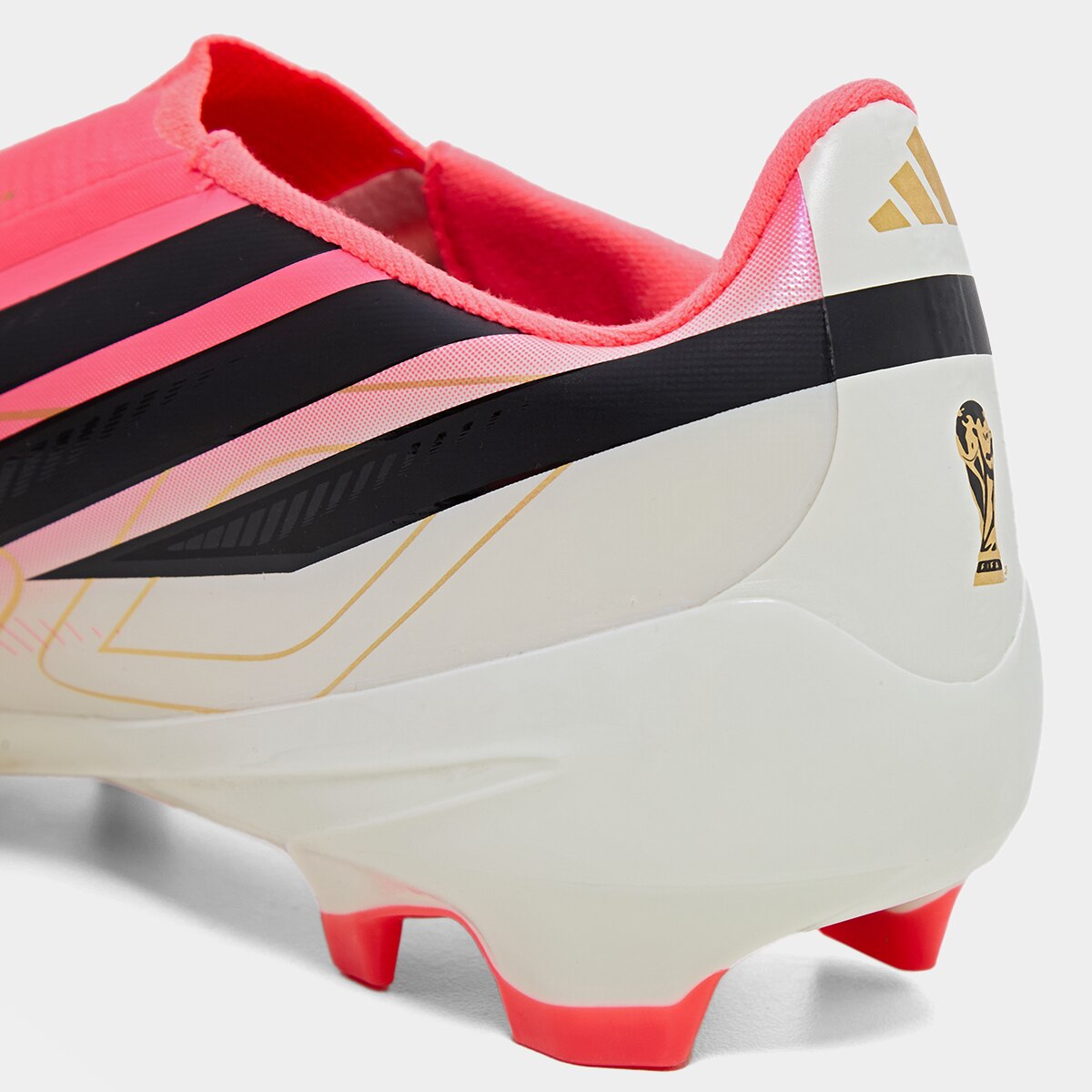 Chuteira Campo Adidas F50 Hyperfast League LL - Pink+Preto | Netshoes