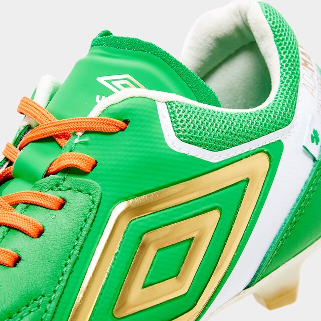Chuteira Campo Umbro Adamant Master Class Pro SG Unissex
