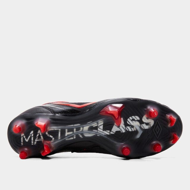 Chuteira Campo Umbro Adamant Master Class Pro Unissex