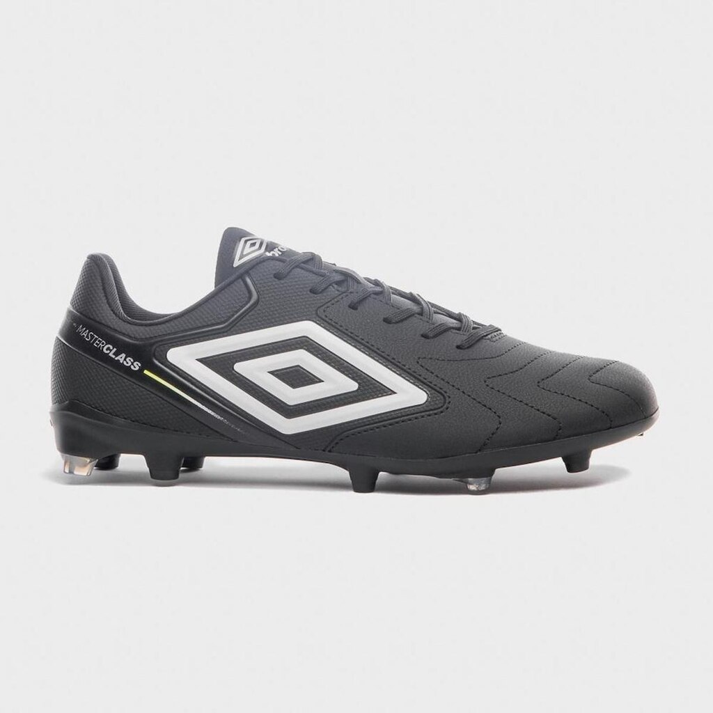 Chuteira Campo Umbro Master Class Club Preto/Branco