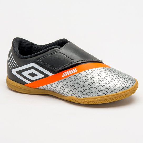 Chuteira Futsal Infantil Umbro Soul - Prata+Laranja Menor preço em Chuteira Futsal Infantil Umbro Soul - Prata+Laranja