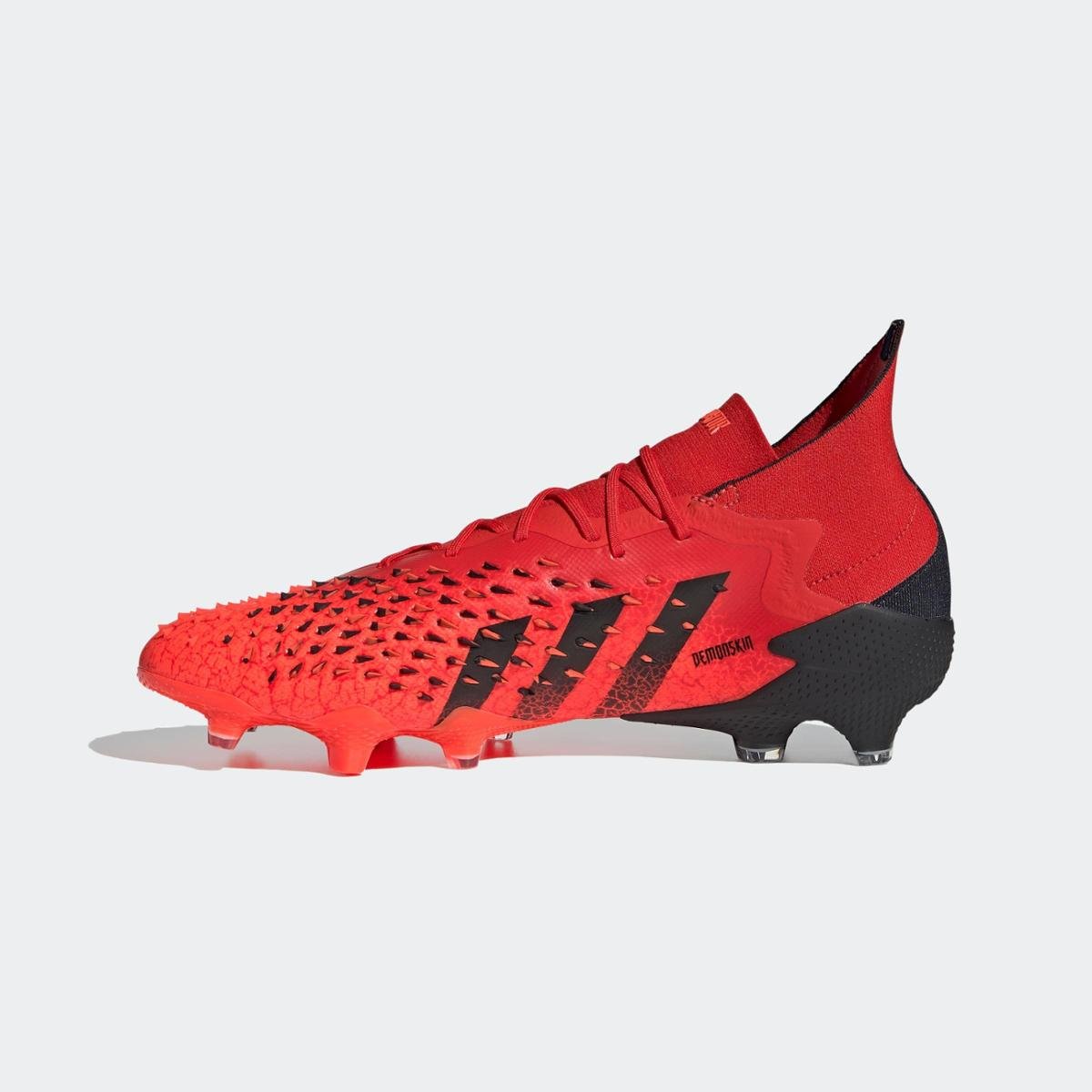 Chuteira Predator Freak.1 Campo Adidas - Laranja+Preto | Netshoes