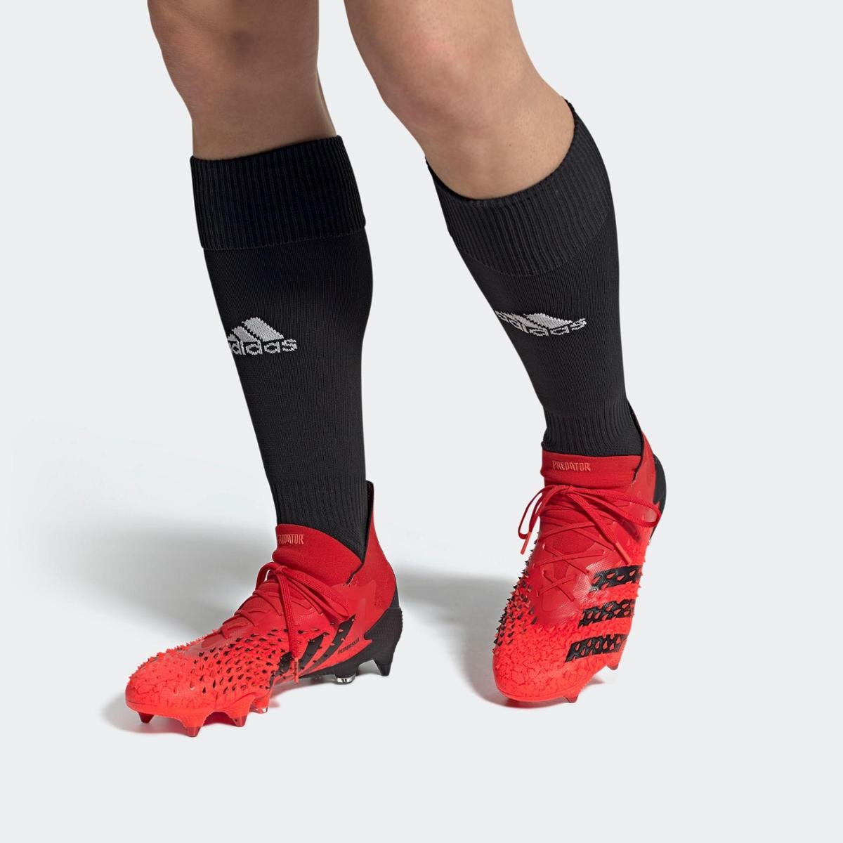 Chuteira Predator Freak.1 Campo Adidas - Laranja+Preto | Netshoes