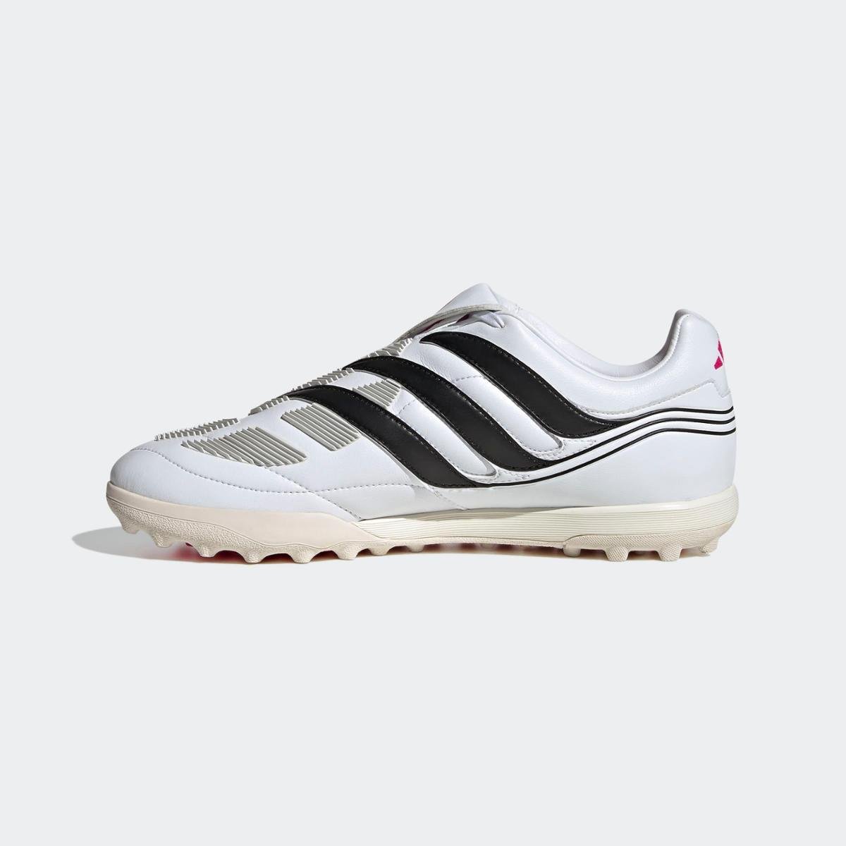 Chuteira Predator Precision.1 Society Adidas - Branco+Preto | Netshoes