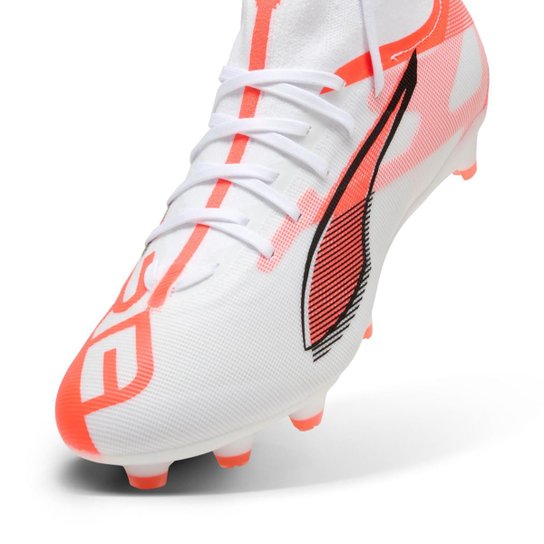 Chuteira Puma Ultra 5 Match+ FG/AG Campo Branca e Laranja