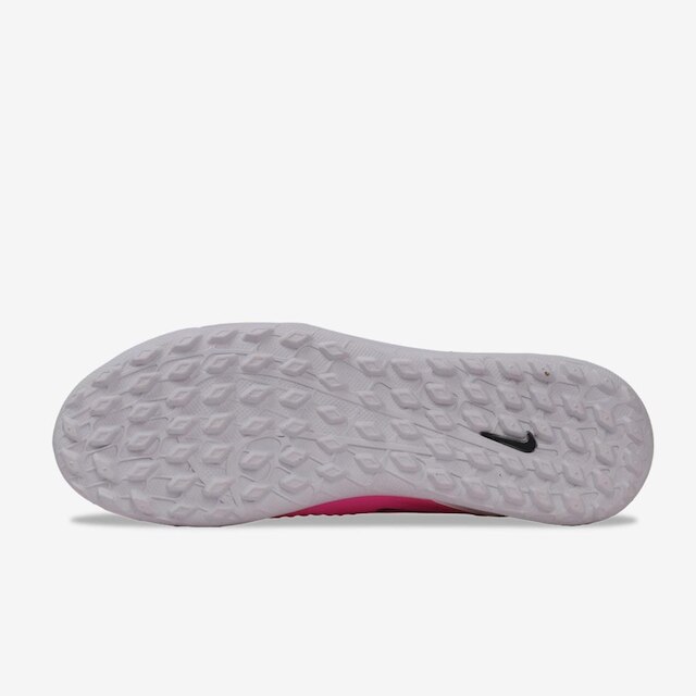 Chuteira Society Nike Phantom 6 Club Low