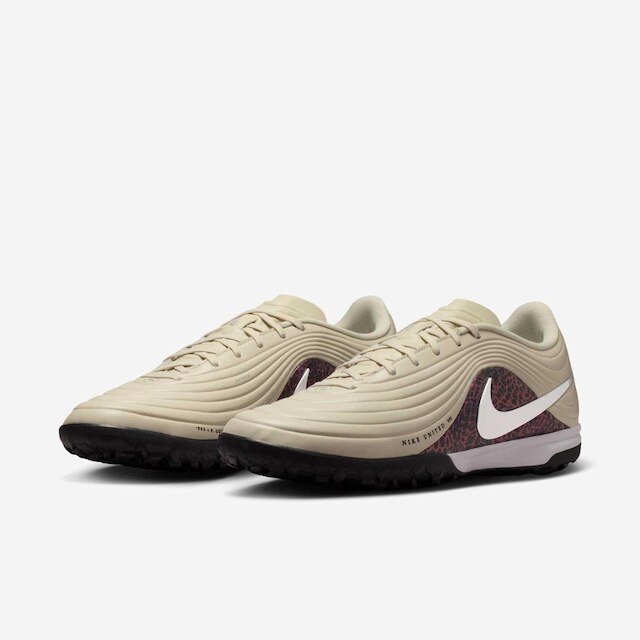 Chuteira Society Nike Tiempo Maestro Academy