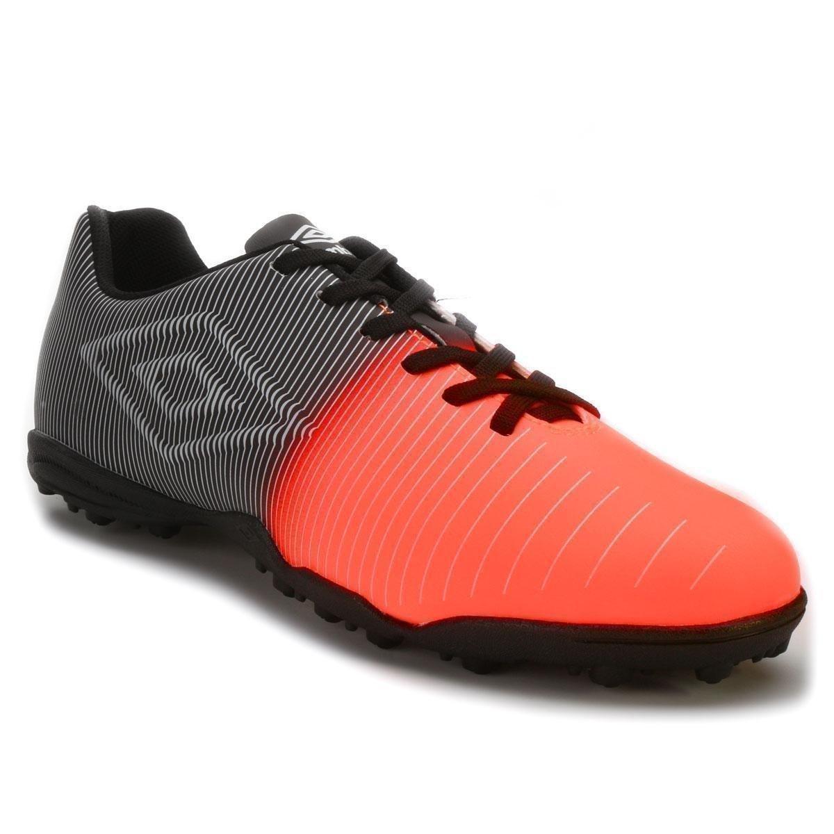 chuteira society umbro laranja