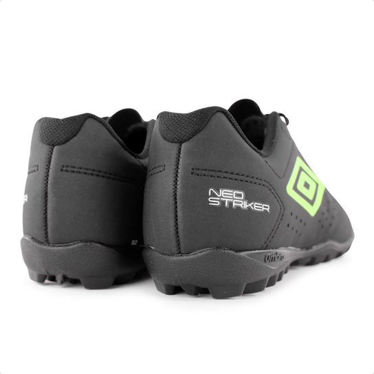 Chuteira Umbro Society Neo Striker Masculina
