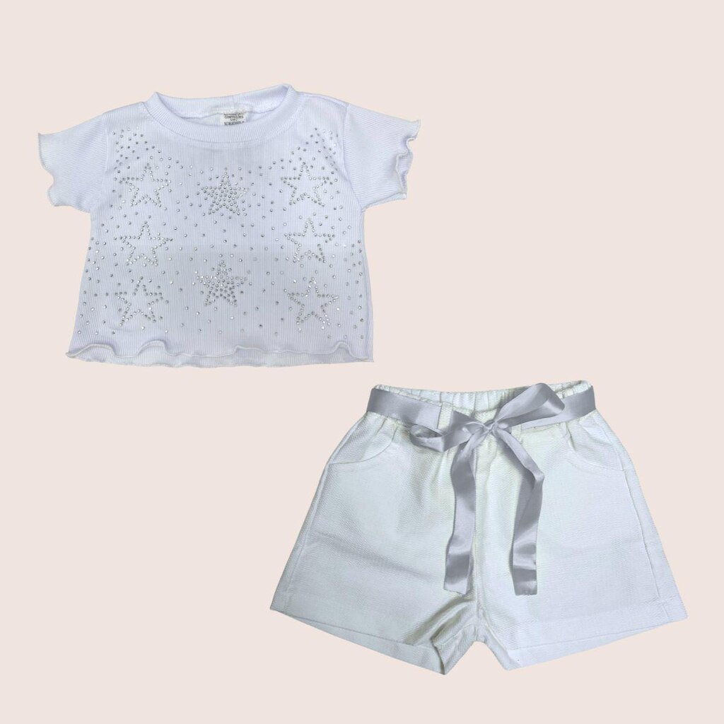 Conjunto de Blusa com Strass/Brilho e Shorts Branco com Fita
