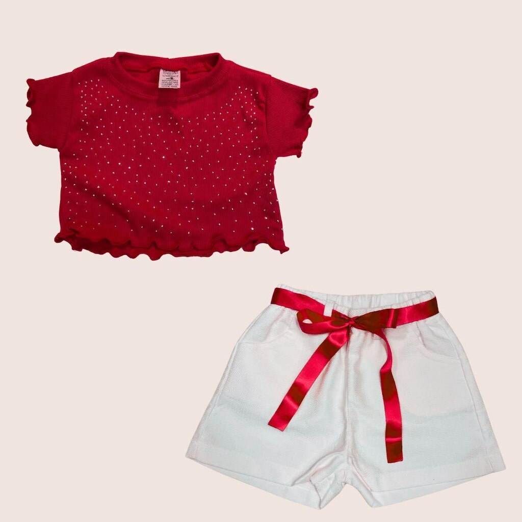 Conjunto de Blusa com Strass/Brilho e Shorts Branco com Fita