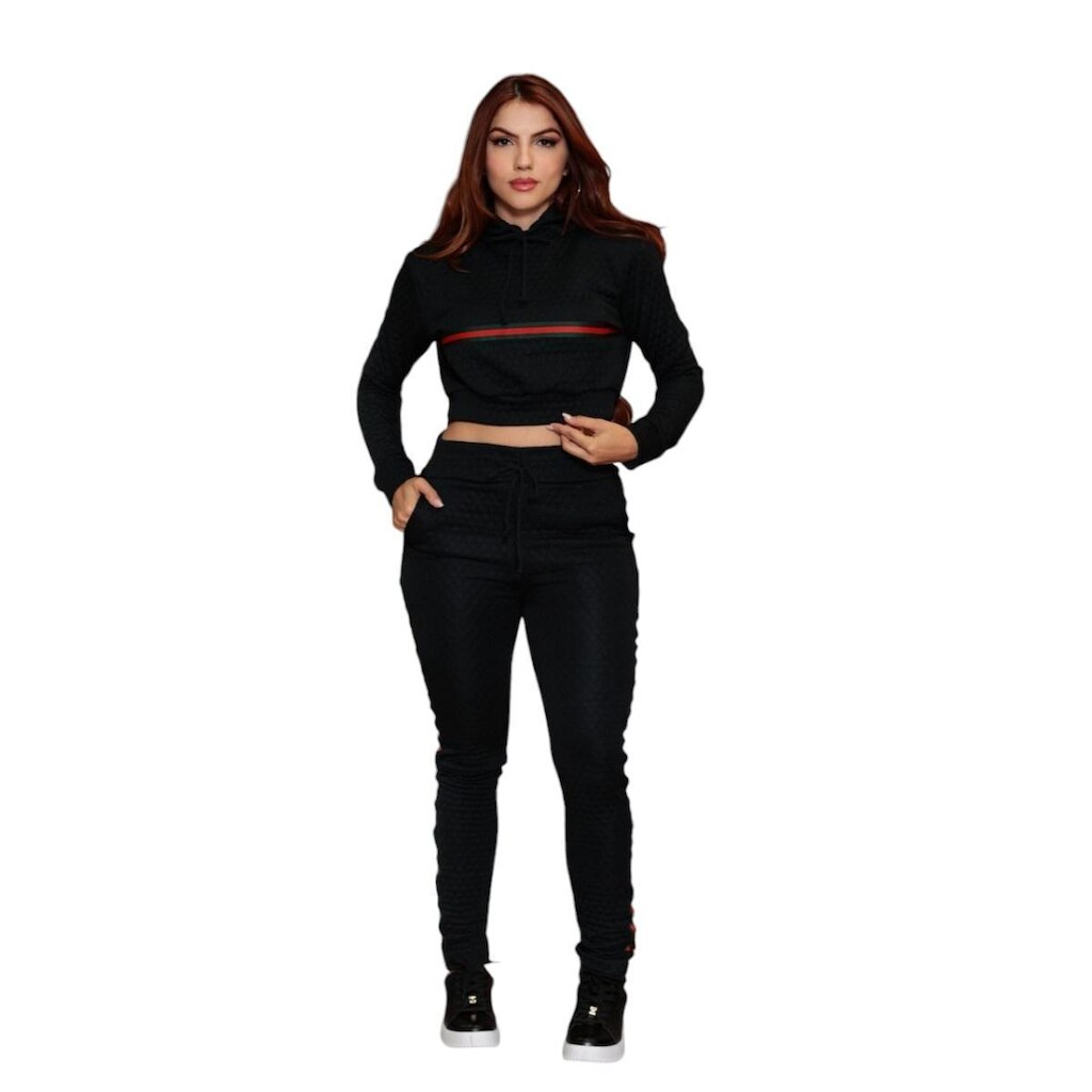 Conjunto em Matelasse Blusa Capuz e Calça Listrada Lateral