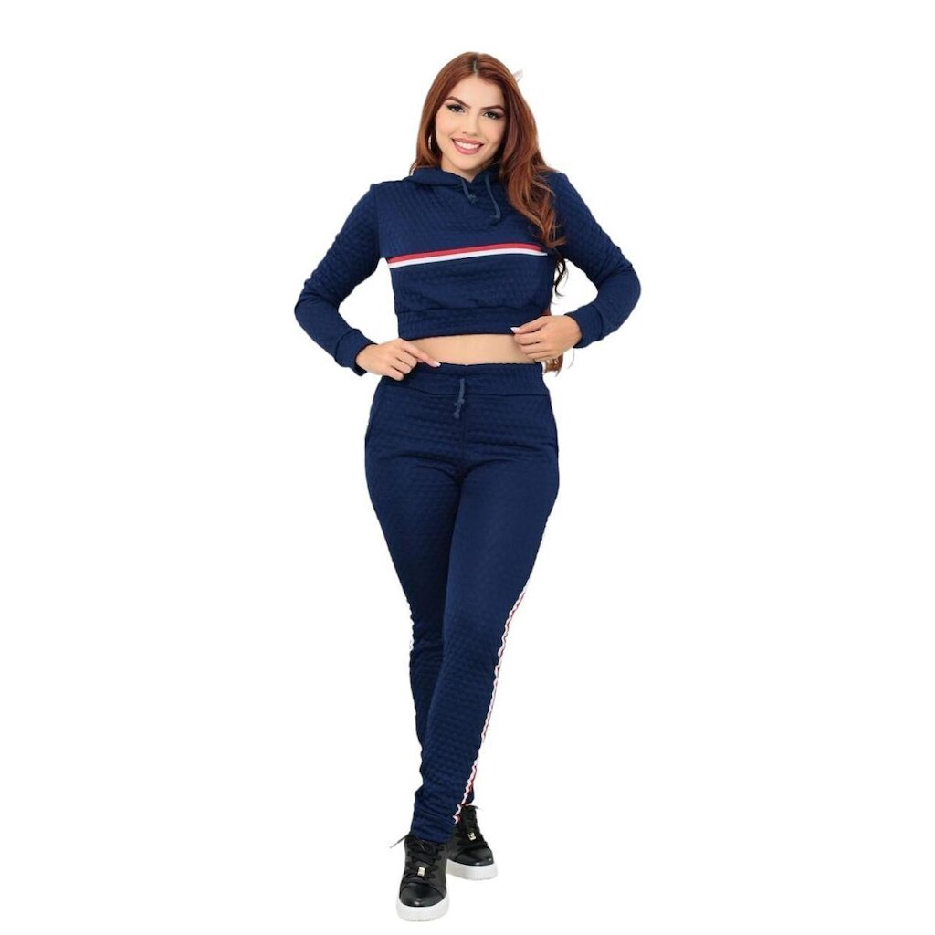 Conjunto em Matelasse Blusa Capuz e Calça Listrada Lateral