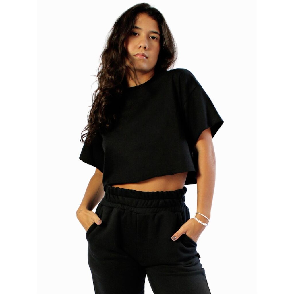 Conjunto Feminino Camiseta Cropped e Calça Moletom Jogger