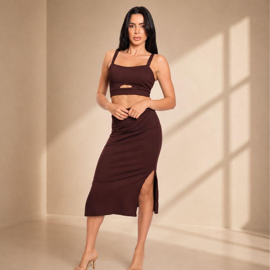Conjunto Feminino Cropped Alcinha e Saia Midi Canelada com Fenda