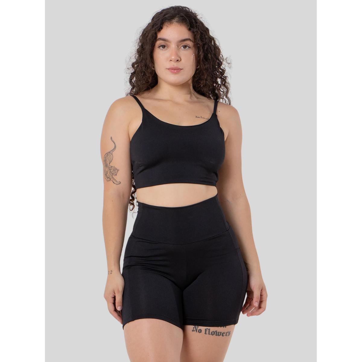 Conjunto Fitness Performance Top Alcinha Shorts com Bolsos