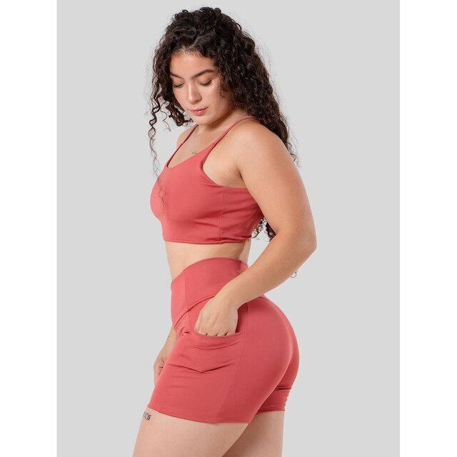 Conjunto Fitness Performance Top Alcinha Shorts com Bolsos