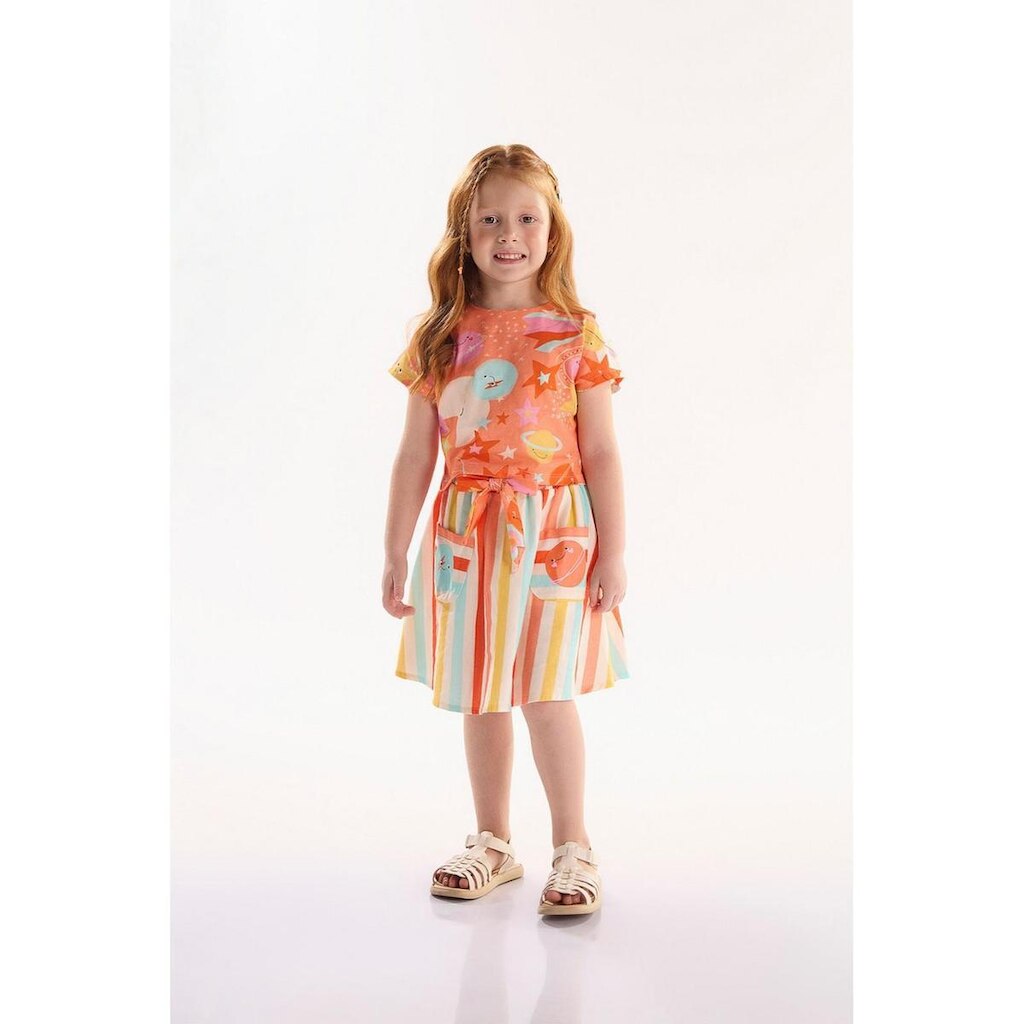Conjunto Infantil para Menina com Blusa e Saia Interestelar Três e Já