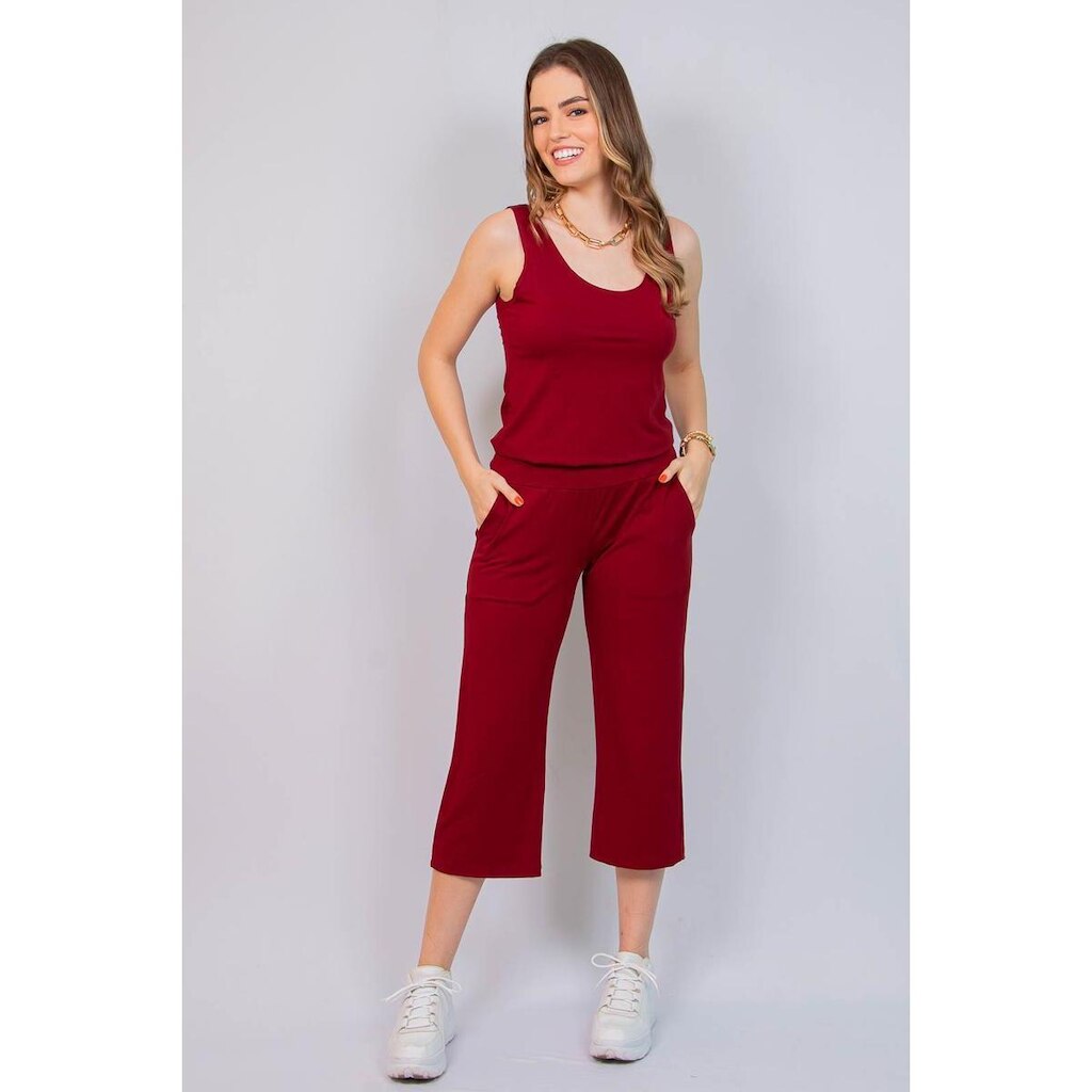 Conjunto Maria Paes Calça Pantacourt e Regata