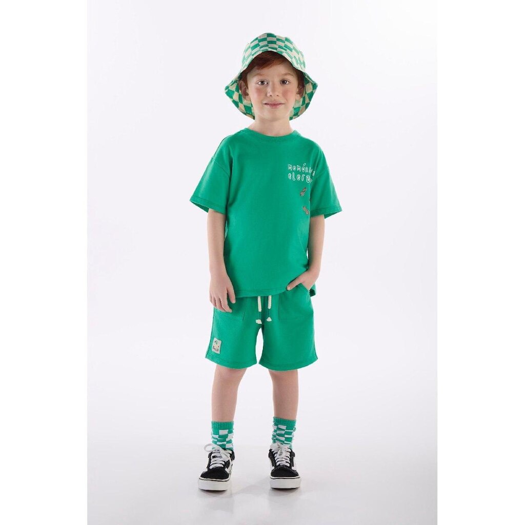 Conjunto Menino Camiseta e Bermuda Três e Já