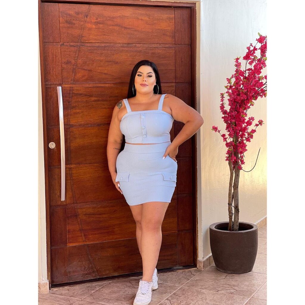 Conjunto Plus Size Saia Curta Bolso Falso Frontal e Top Regata