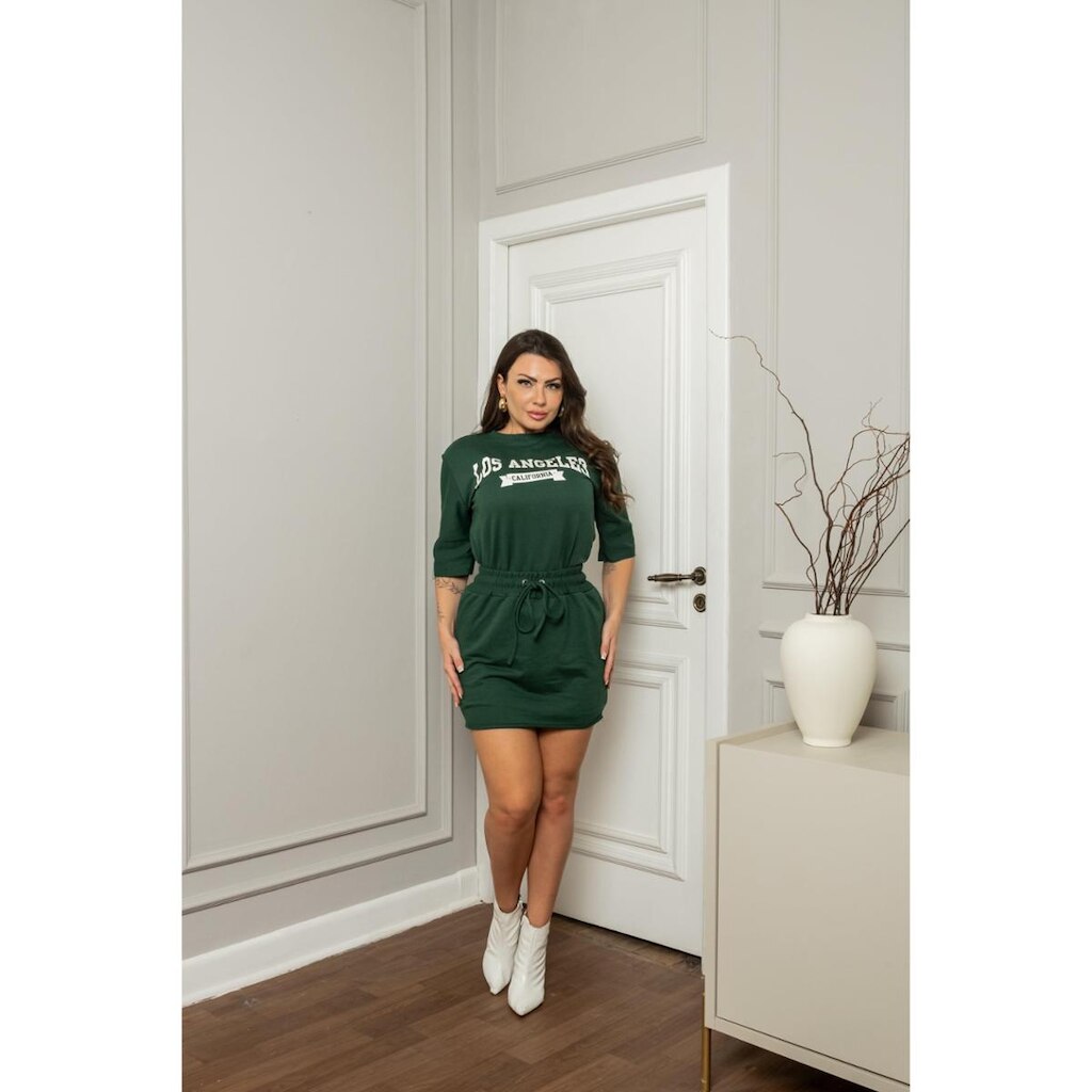 Conjunto Saia Shorts e Camiseta em Moletim