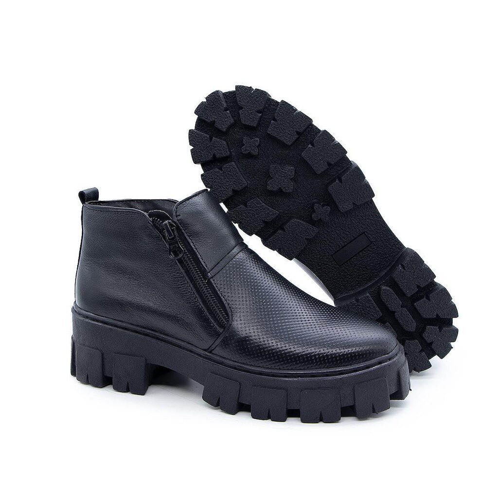Coturno Feminino  em Couro Bota