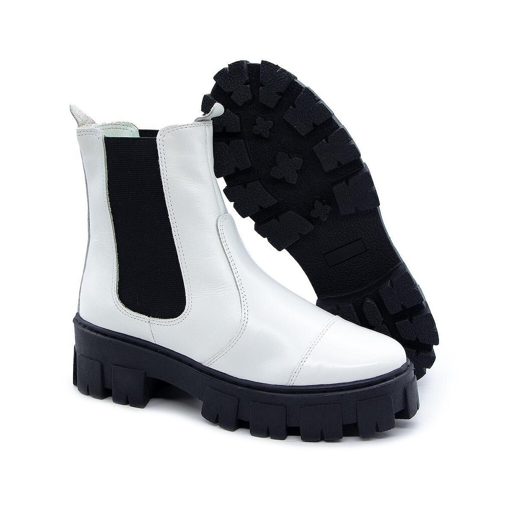 Coturno Feminino em Couro Bota