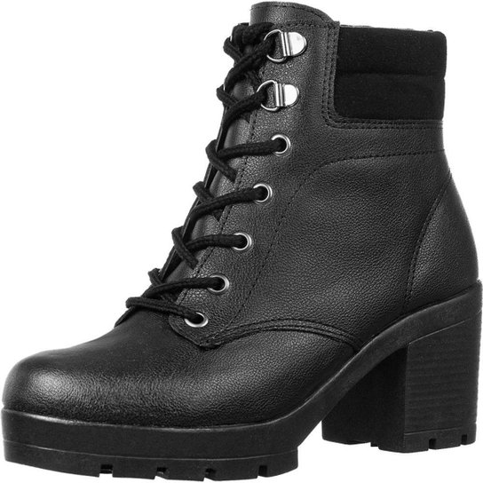 Coturno Feminino GiGiL Cano Curto Tratorado - Preto Menor preço em Coturno Feminino GiGiL Cano Curto Tratorado - Preto