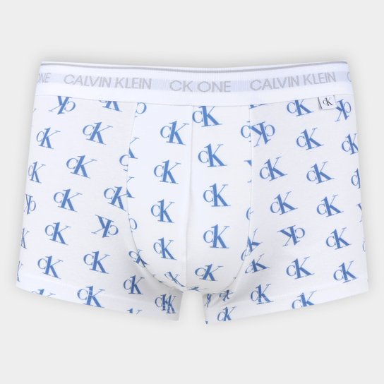Cueca Boxer Calvin Klein Low Rise Trunk Estampada Masculina - Branco+Azul Menor preço em Cueca Boxer Calvin Klein Low Rise Trunk Estampada Masculina - Branco+Azul