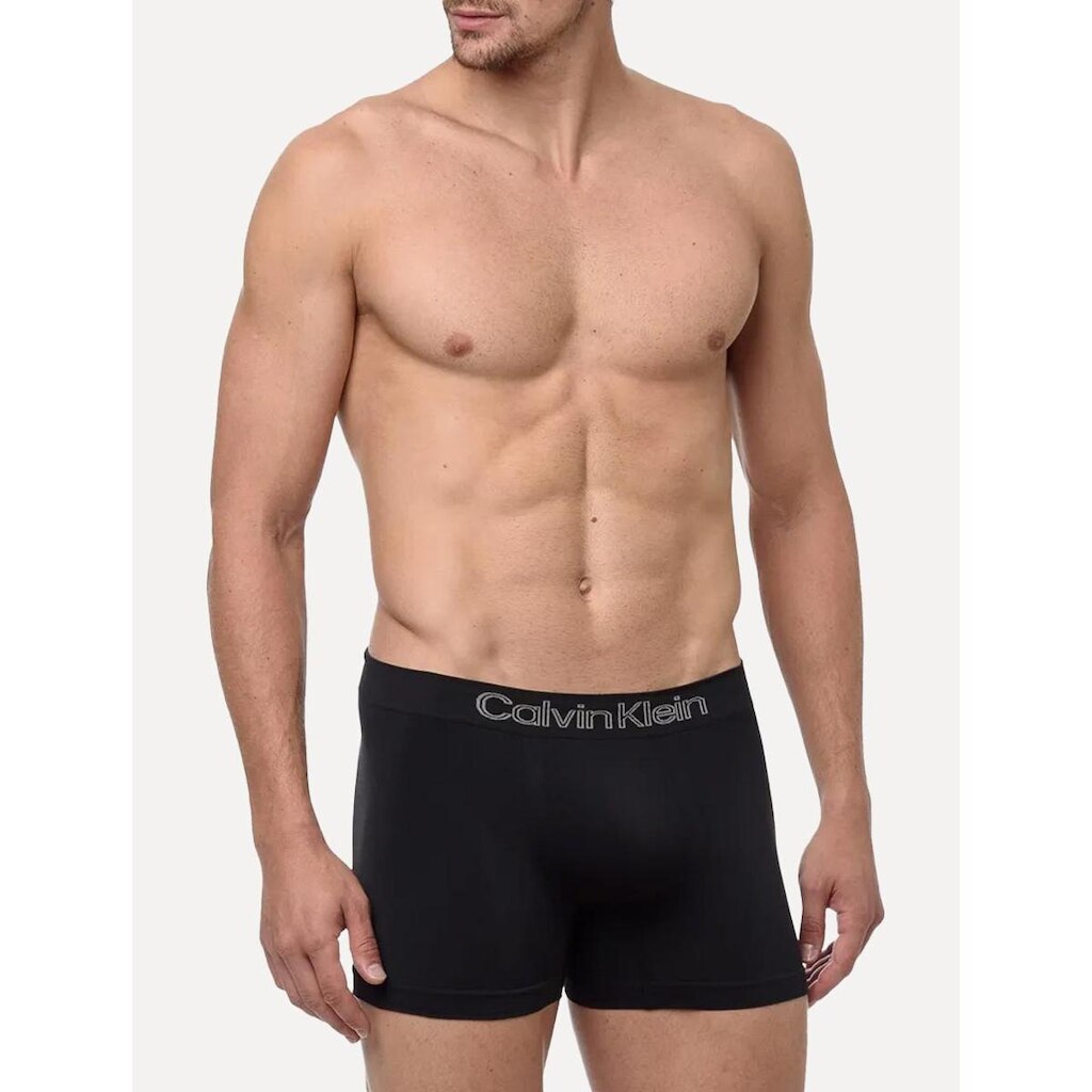 Cueca Calvin Klein Low Rise Trunk Sem Costura Preta Pack 3UN