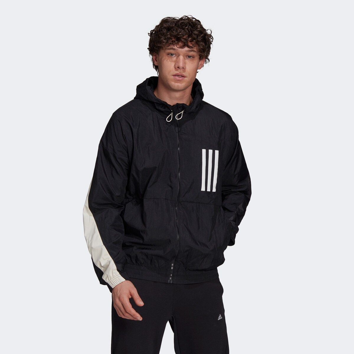 netshoes corta vento adidas