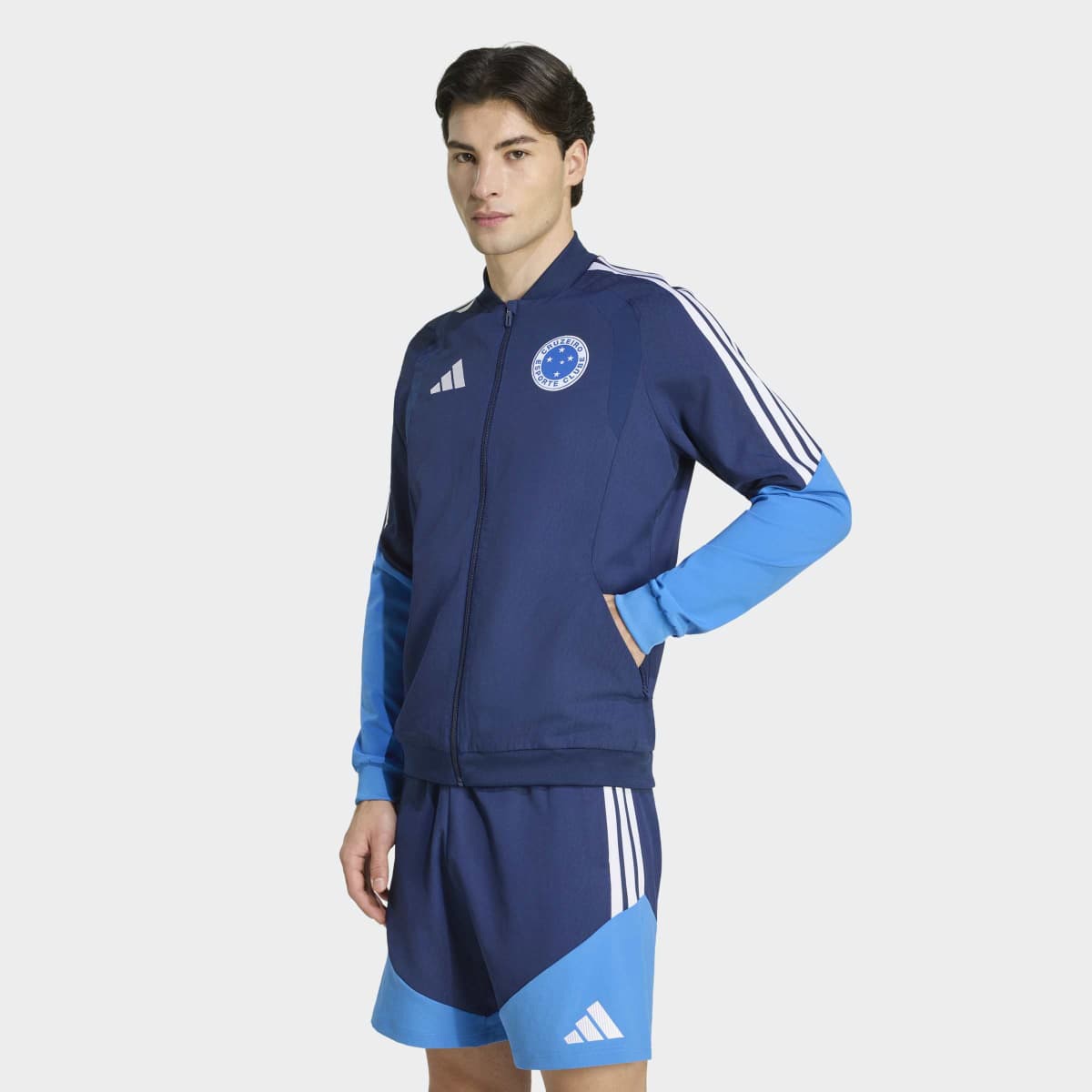 Jaqueta Cruzeiro 26/27 Apresentacão Adidas Masculina é ruim? Jaqueta Cruzeiro 26/27 Apresentacão Adidas Masculina é boa?