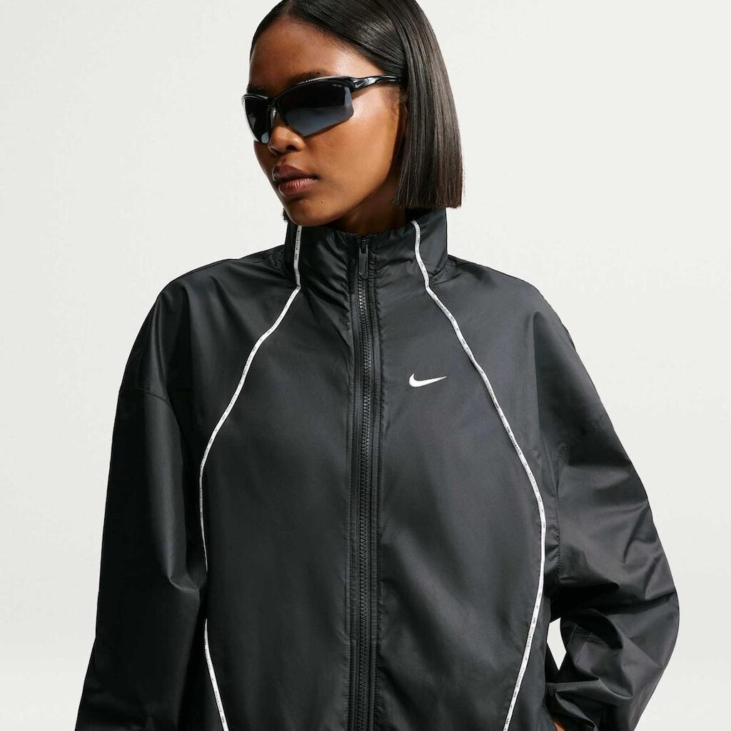 Jaqueta Nike Athletics Water-Repellent Feminina