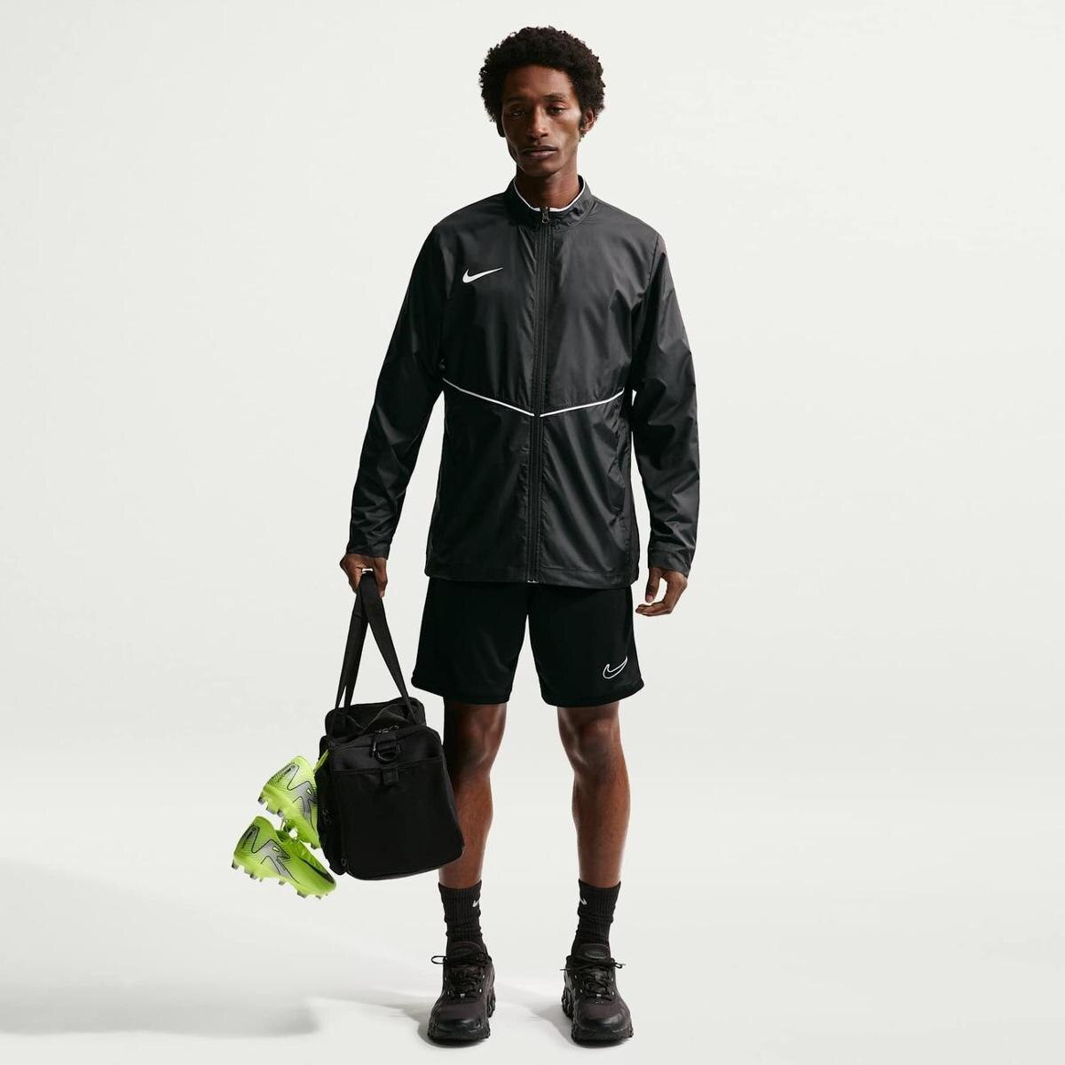 Jaqueta Nike Park26 Rain Masculina - Preto+Branco | Netshoes