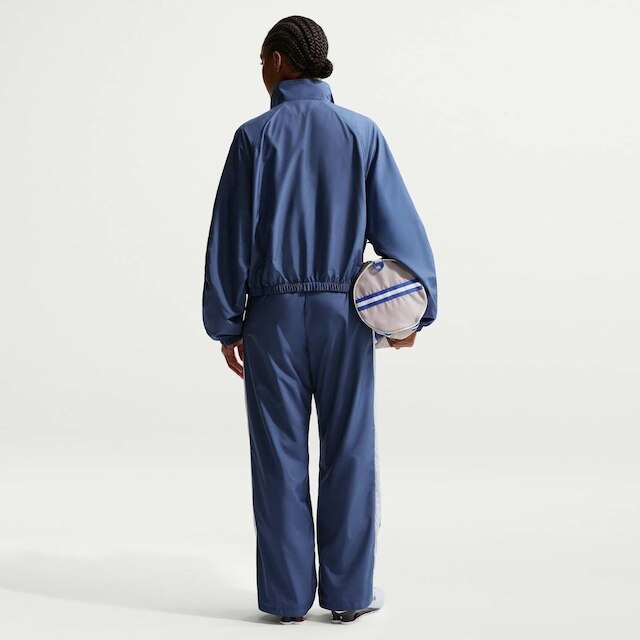 Jaqueta Nike Sportswear Classic Feminina
