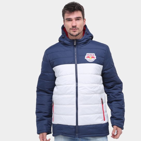 Jaqueta Puffer Red Bull Soccer Brasil Masculina - Azul e Branco Menor preço em Jaqueta Puffer Red Bull Soccer Brasil Masculina - Azul e Branco
