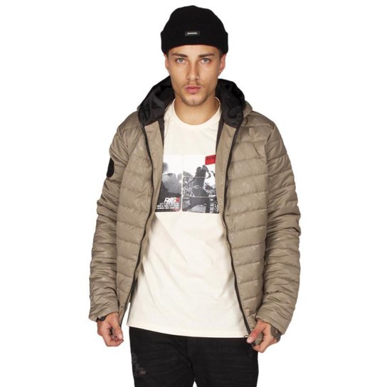 Jaqueta Puffer RockeSoda Masculina Zíper Capuz Dia a Dia - Bege Menor preço em Jaqueta Puffer RockeSoda Masculina Zíper Capuz Dia a Dia - Bege
