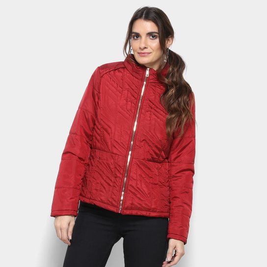 Jaqueta Queen's Matelassê Feminina - Vermelho é ruim? Jaqueta Queen's Matelassê Feminina - Vermelho é boa?