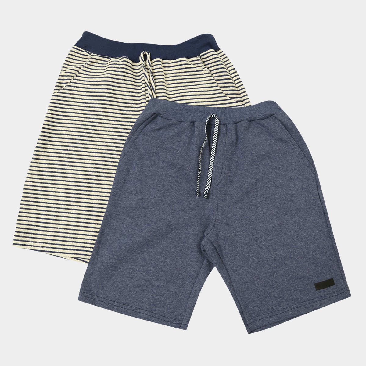 Kit Bermuda Slim Fit Básicos c/ 2 Peças Masculino Menor preço em Kit Bermuda Slim Fit Básicos c/ 2 Peças Masculino