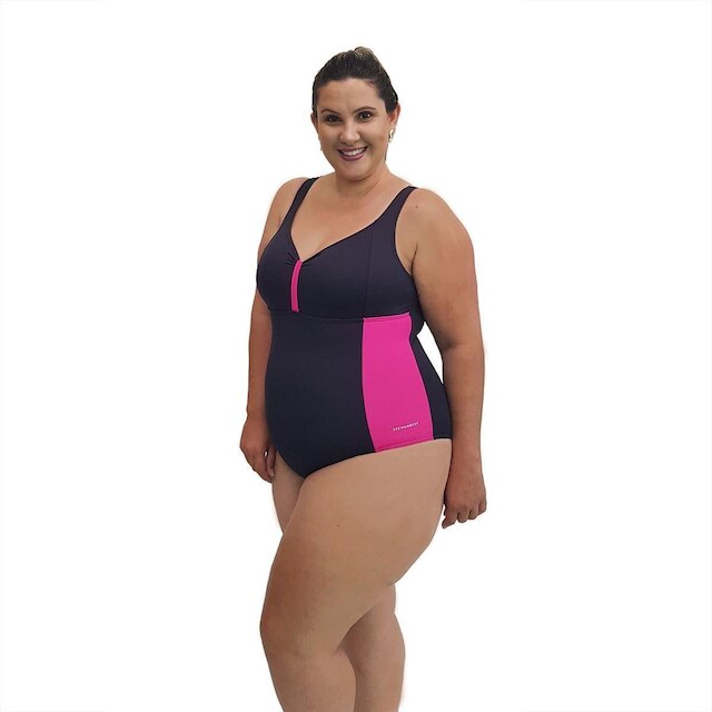 Kit Touca e Maiô Natação Plus Size com Sustentação Light UV 50+ Preto com Detalhe em Pink