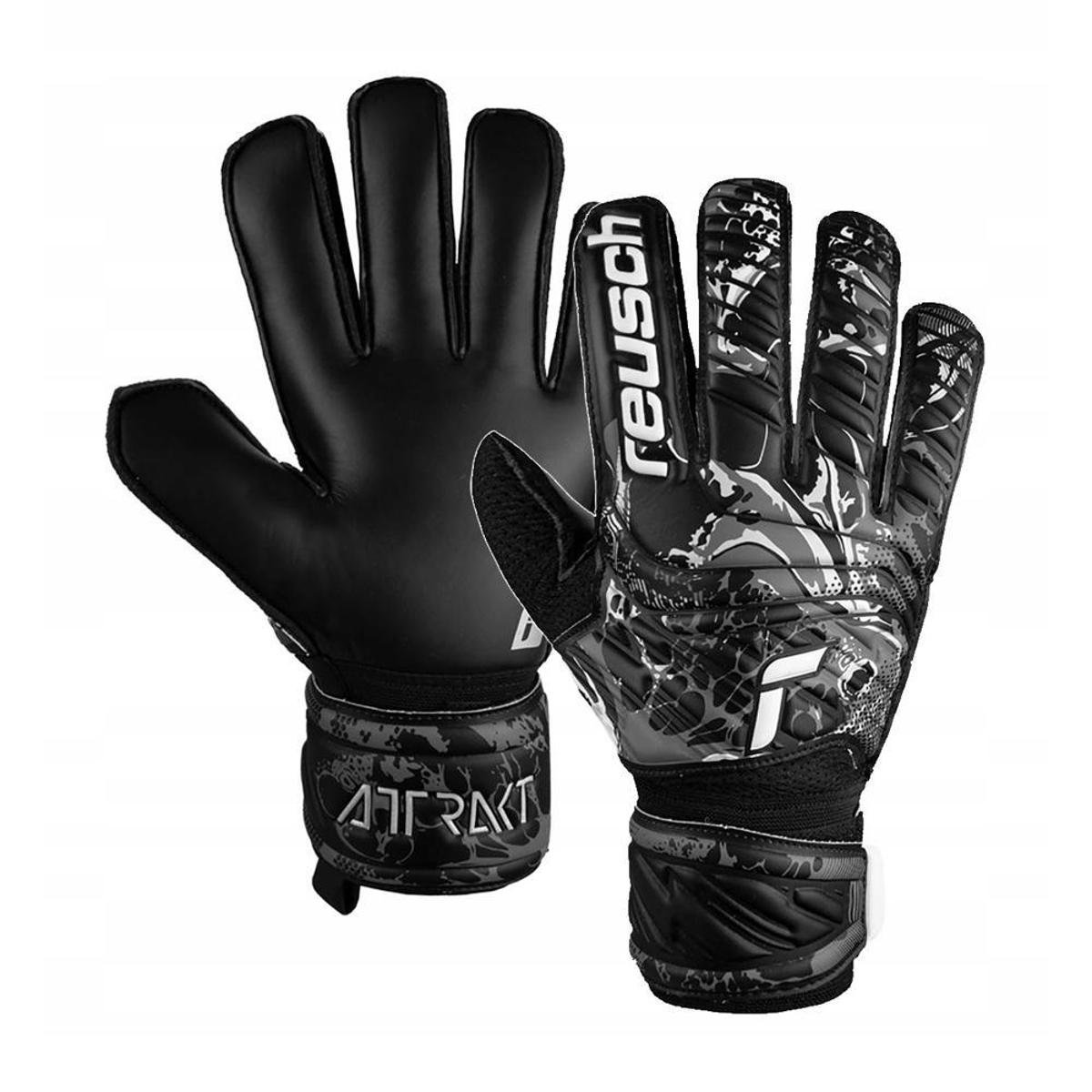 Luva de Goleiro Reusch Attrakt Solid Black Menor preço em Luva de Goleiro Reusch Attrakt Solid Black