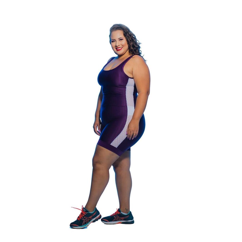 Macacão Curto Com Detalhes Lateral Plus Size- Ikat Roxo - G2