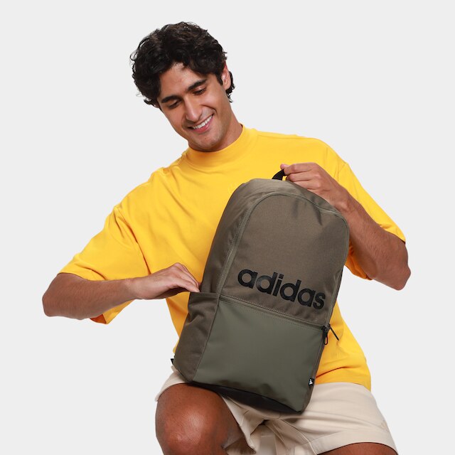 Mochila Adidas Clássica Logo Linear 22.75L