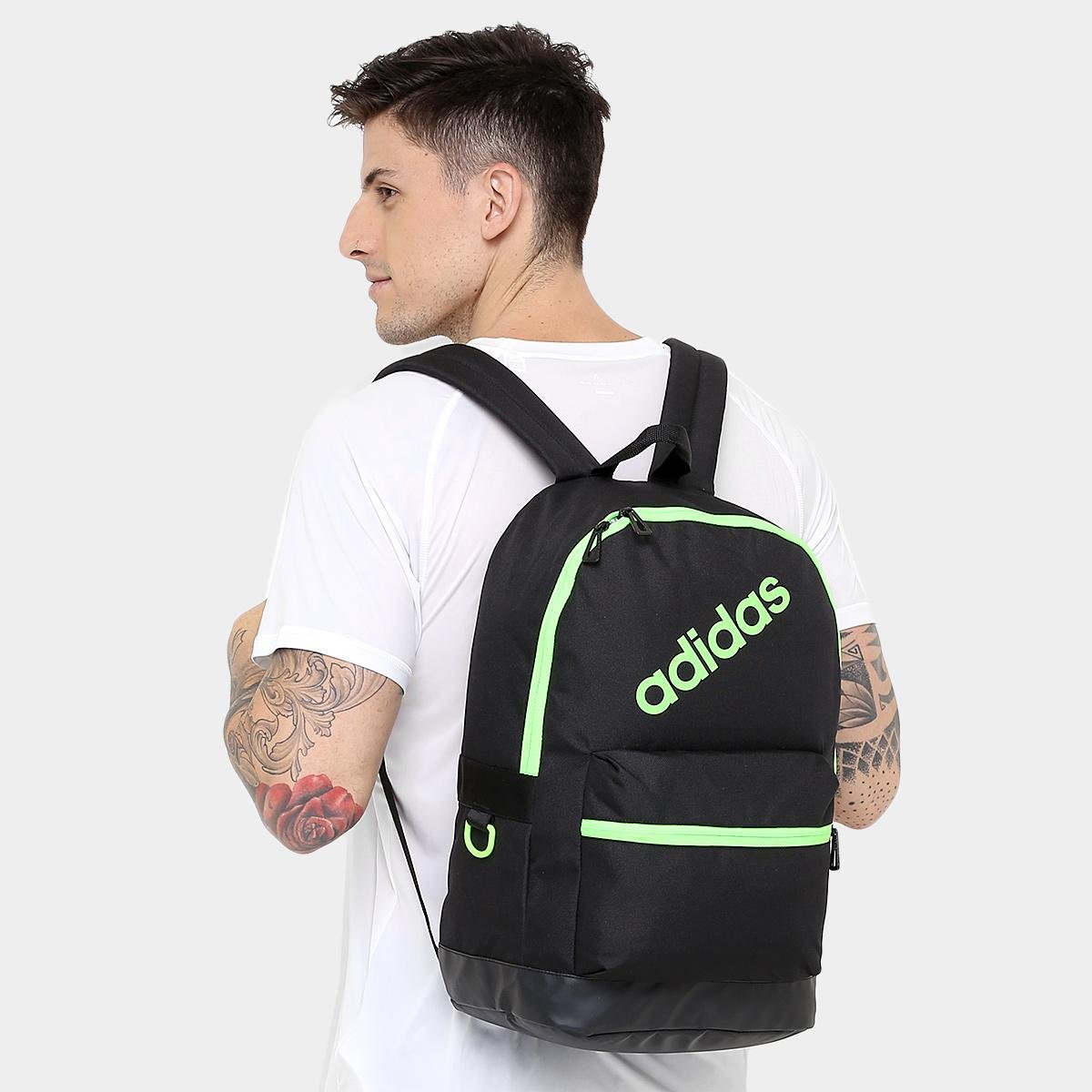 mochila adidas verde fluorescente
