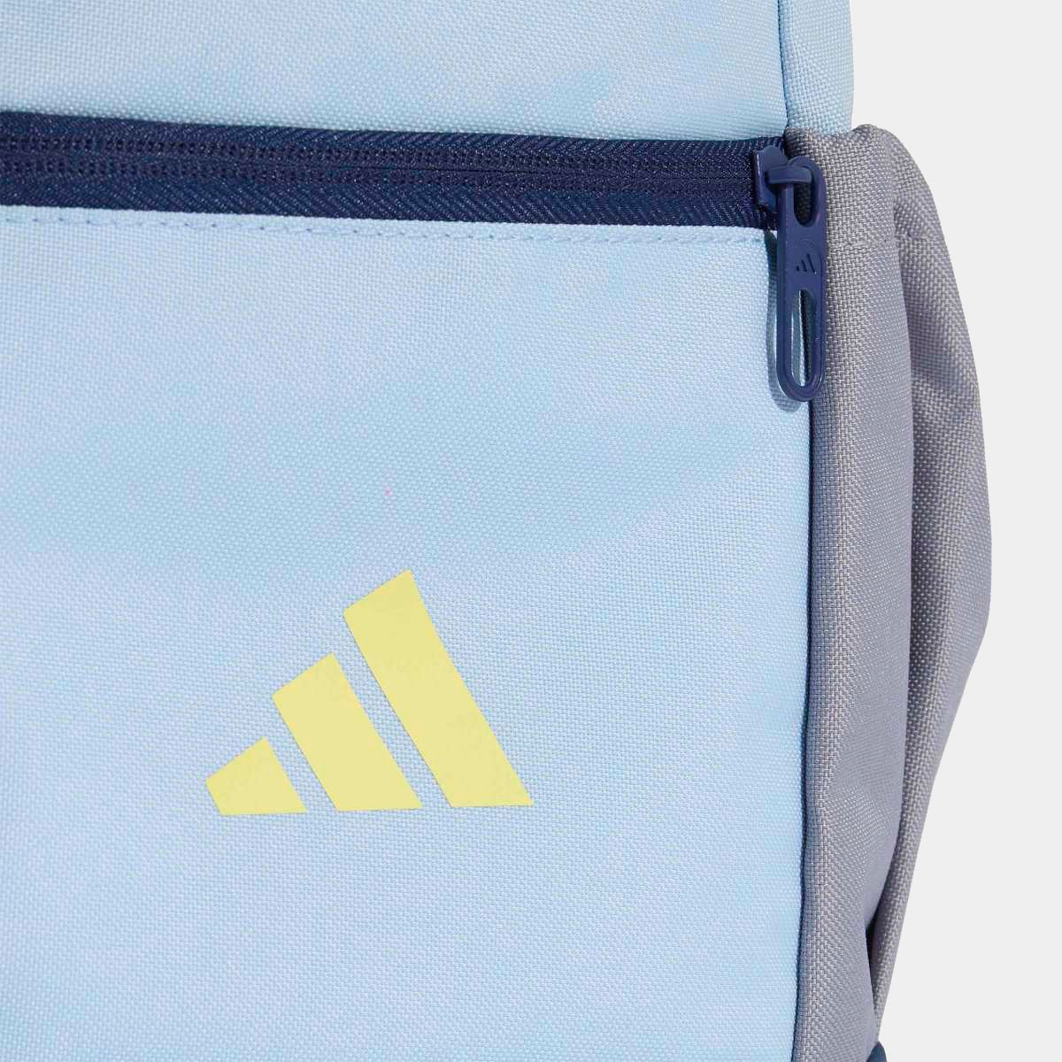 Mochila Adidas Essentials  22,5 L - 4