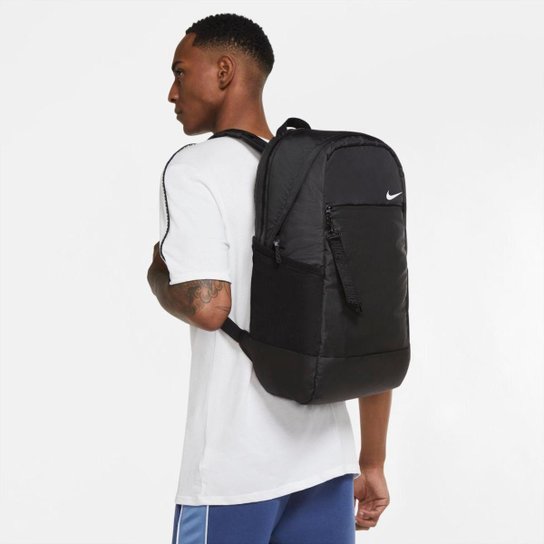 Mochila Nike Sportswear Essentials Masculina - Preto Menor preço em Mochila Nike Sportswear Essentials Masculina - Preto