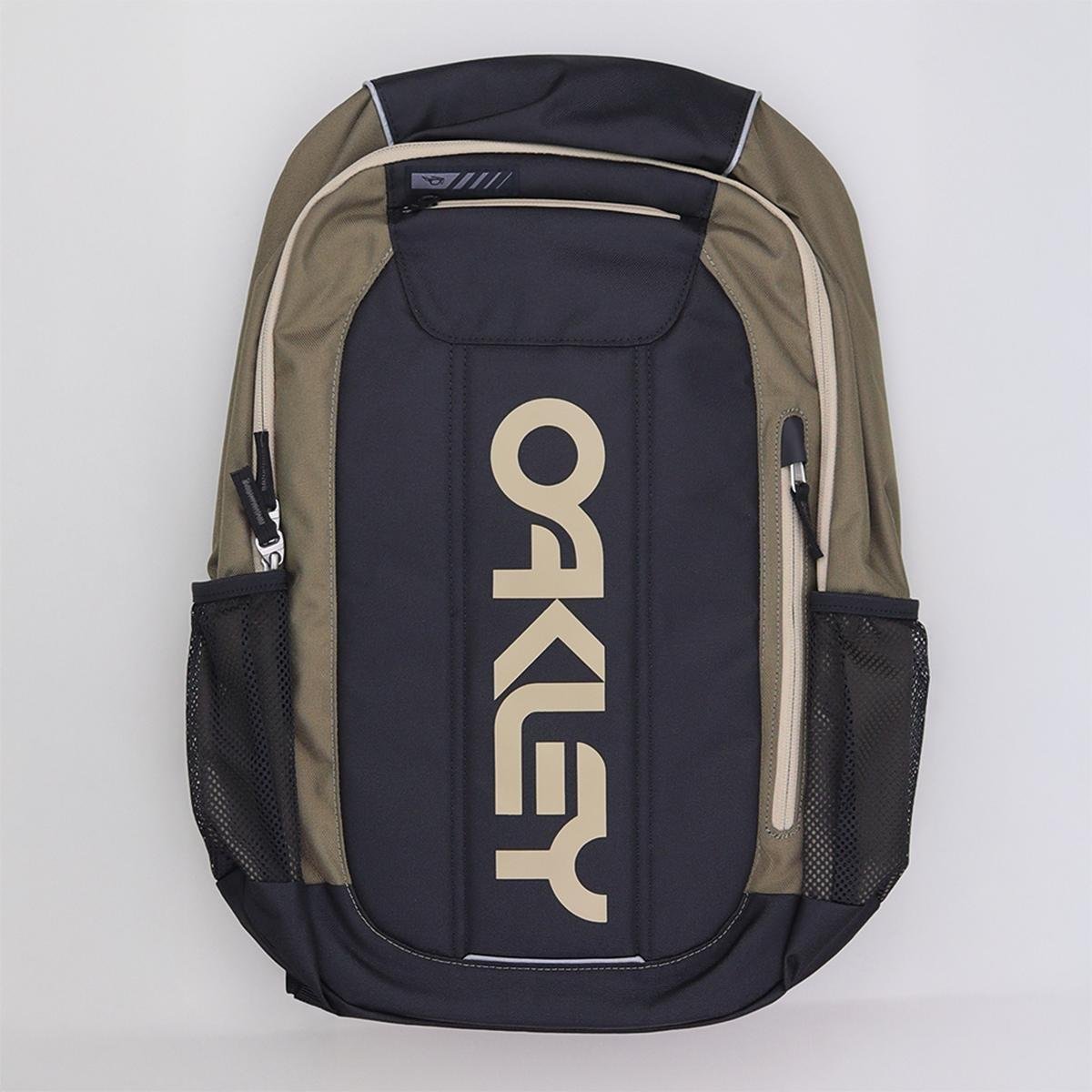Mochila Da Oakley em promoção na Netshoes!