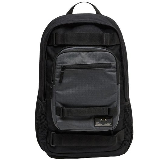 Mochila Oakley Multifunctional Smart Backpack - Preto Menor preço em Mochila Oakley Multifunctional Smart Backpack - Preto