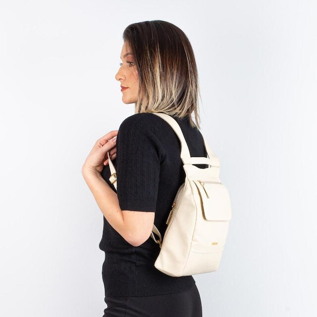 Mochila pequena antifurto de couro Susan